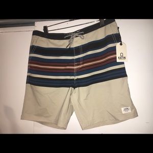 Size 31 men’s katin boardshorts new with tags